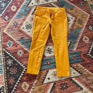 Old Navy Pixie Pants size 6